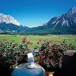 Zugspitze Hotel 4*