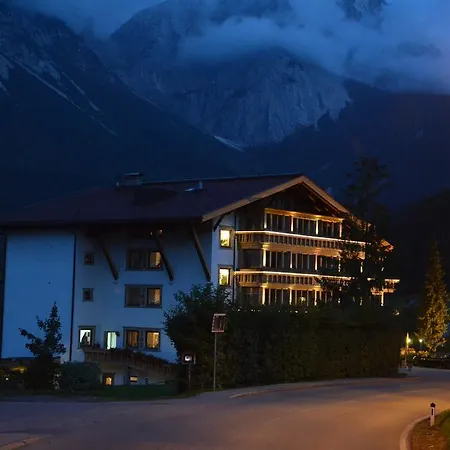 Zugspitze Hotel