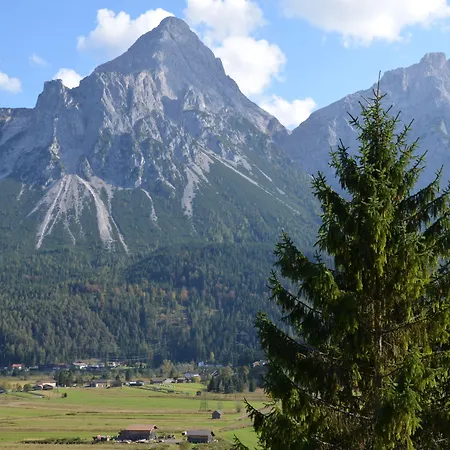 Zugspitze Hotel Lermoos