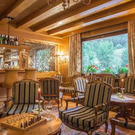 Zugspitze Hotel 4*
