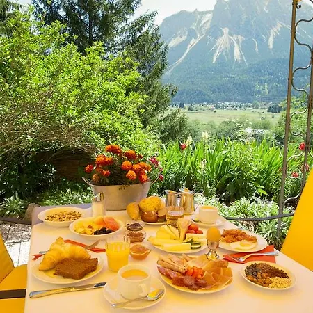 Zugspitze Hotel Lermoos